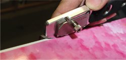 Нож за изрязване на фолио по контур